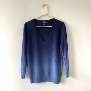 LORD & TAYLOR cashmere sweater in blue ombre